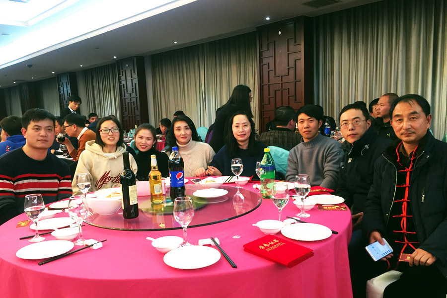 贏戰(zhàn)豬年、共創(chuàng)輝煌--山美股份隆重舉行2018年度表彰大會(huì)暨2019迎新年會(huì)