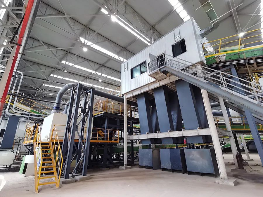 華中地區(qū)循環(huán)經濟產業(yè)園建筑垃圾資源化處理PPP項目順利進入帶料調試新階段