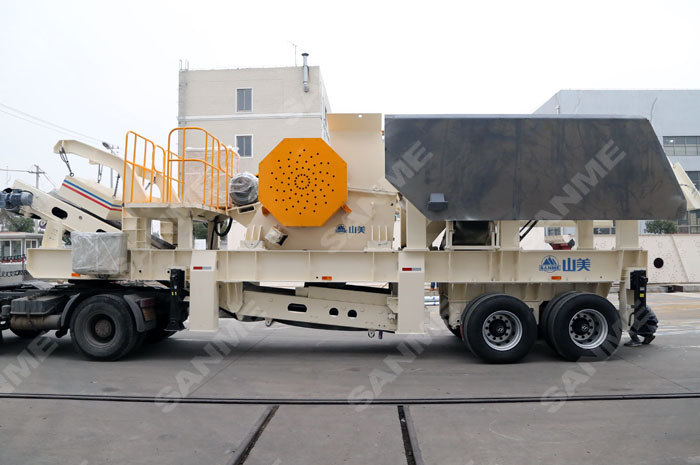 一臺移動式破碎機可以實現(xiàn)建筑垃圾的“變廢為寶”，多方共贏。