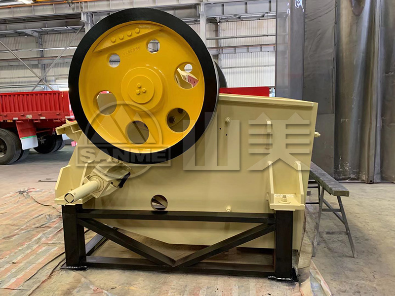 顎式破碎機(jī)都有哪些優(yōu)勢(shì)？顎式破碎機(jī)多少錢？