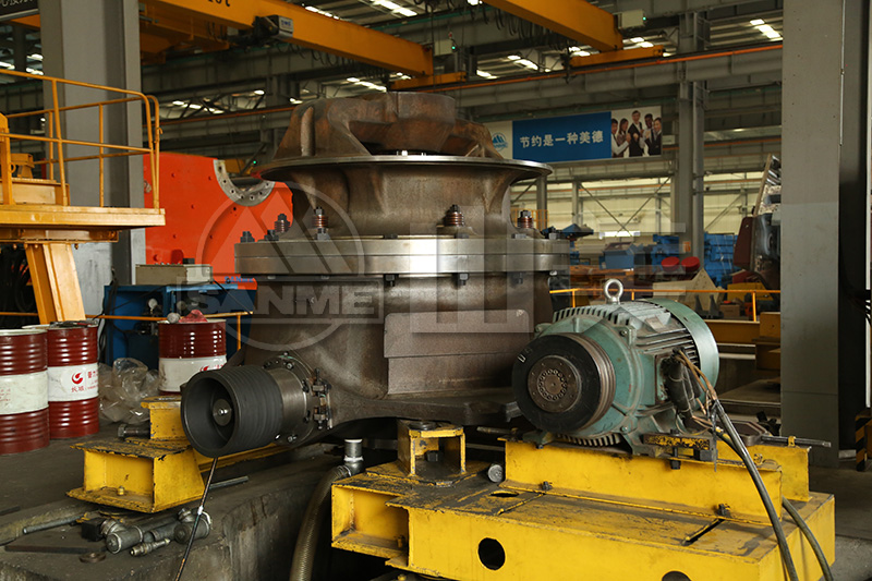 多缸圓錐破碎機(jī)破碎鵝卵石有什么優(yōu)點(diǎn)？