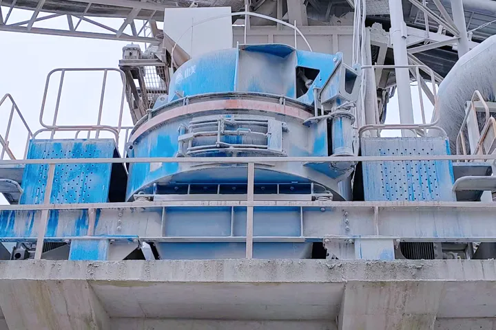 VC7系列立式?jīng)_擊破碎機(jī)——多領(lǐng)域適用，展現(xiàn)強(qiáng)大實(shí)力