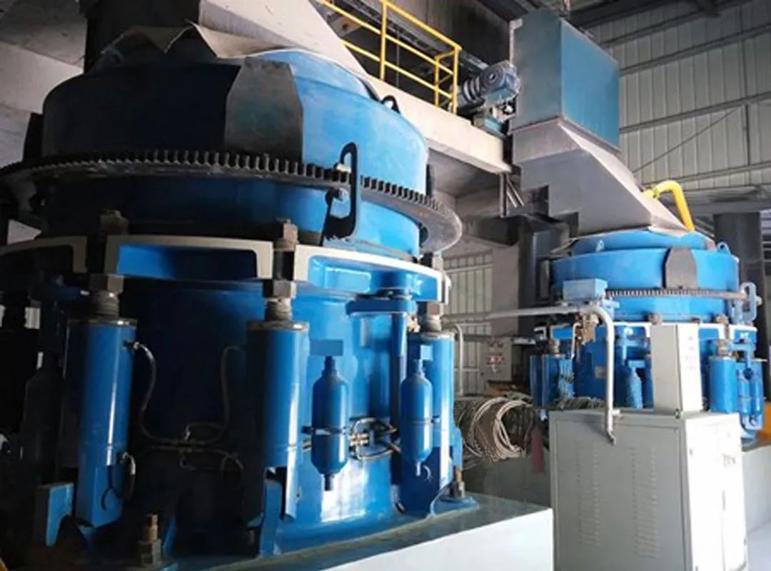 山美E-SMS歐星系列液壓圓錐破碎機(jī)施工現(xiàn)場(chǎng)（二）